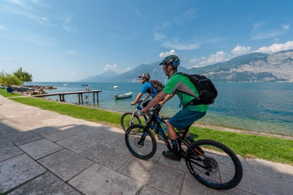 Hotel Eden Brenzone sul Garda Exterior foto