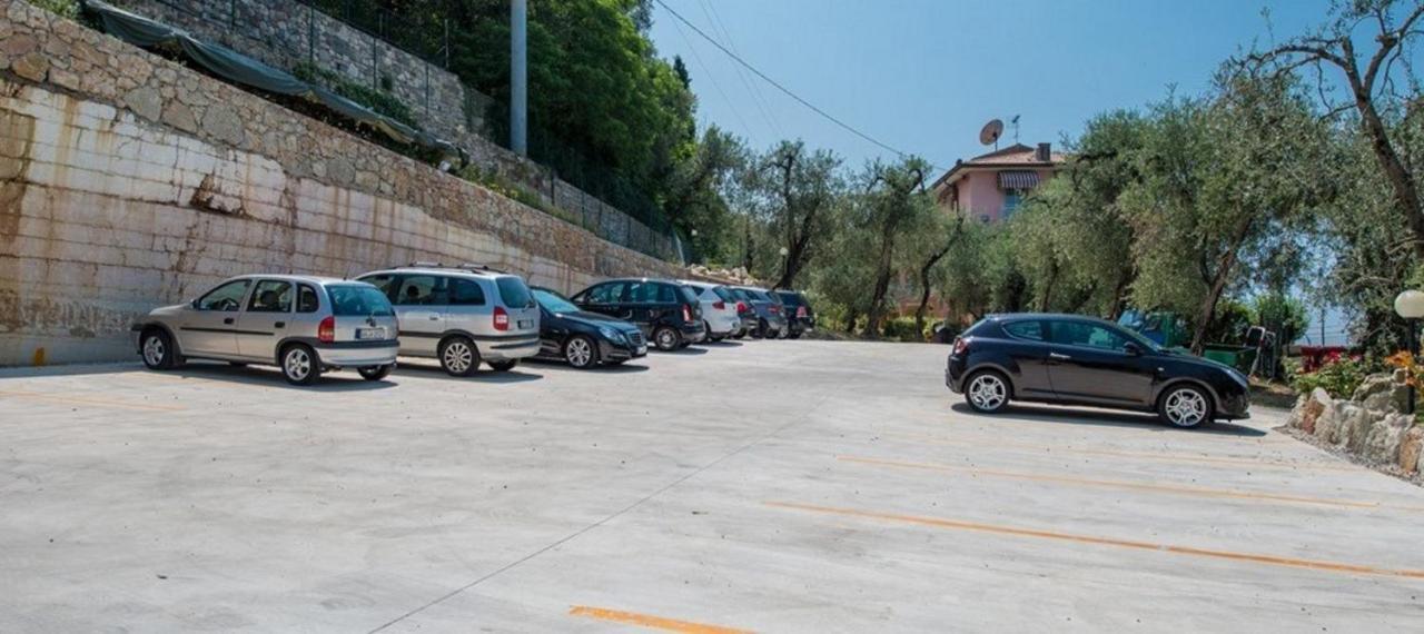 Hotel Eden Brenzone sul Garda Exterior foto