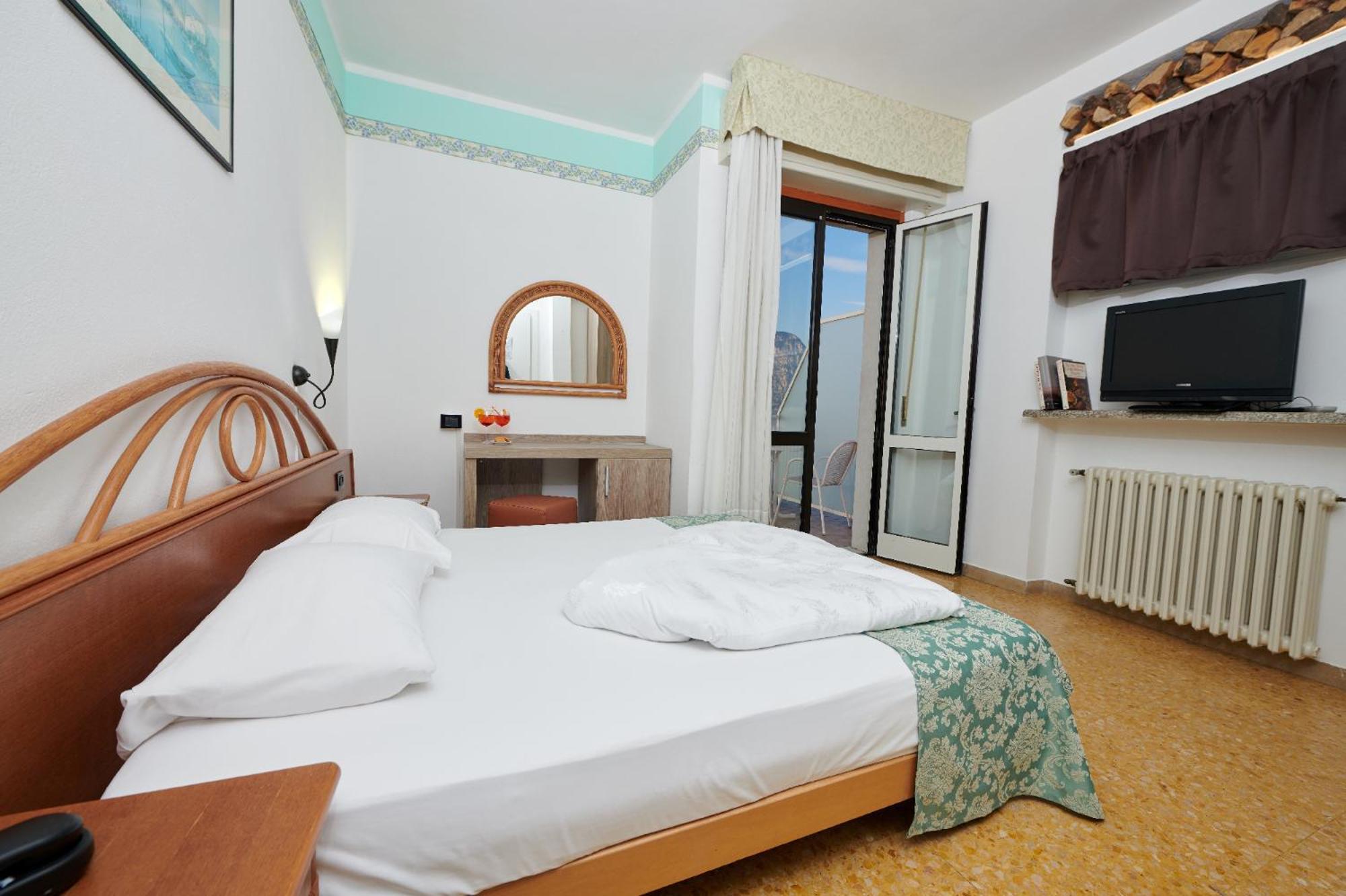 Hotel Eden Brenzone sul Garda Habitación foto