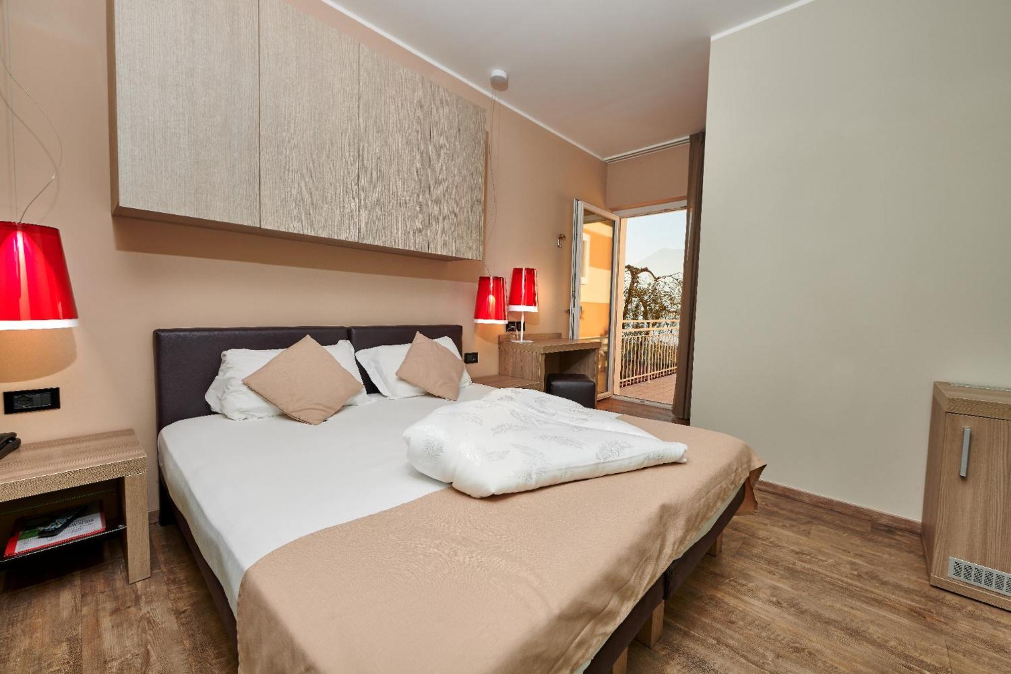 Hotel Eden Brenzone sul Garda Habitación foto