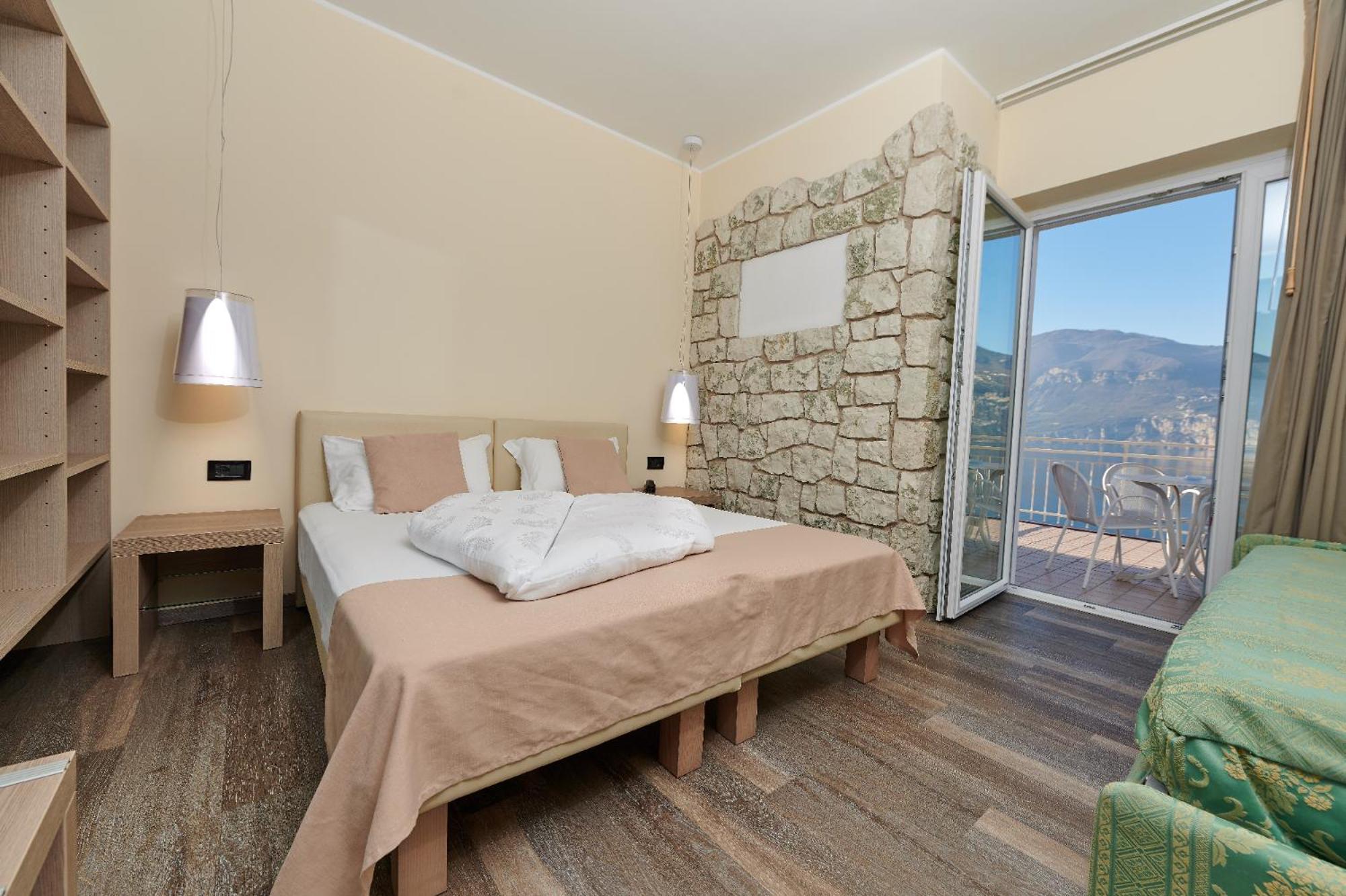 Hotel Eden Brenzone sul Garda Habitación foto